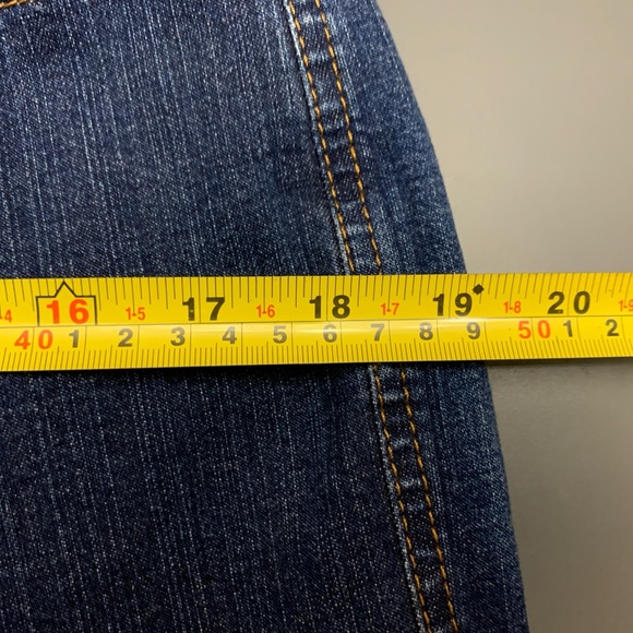 Chico’s Denim Jeans size 2 Short/12 Short Straight Leg Mid Rise Stretch 30”x28” - Picture 6 of 13